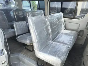 Toyota HiAce 2013 Silver