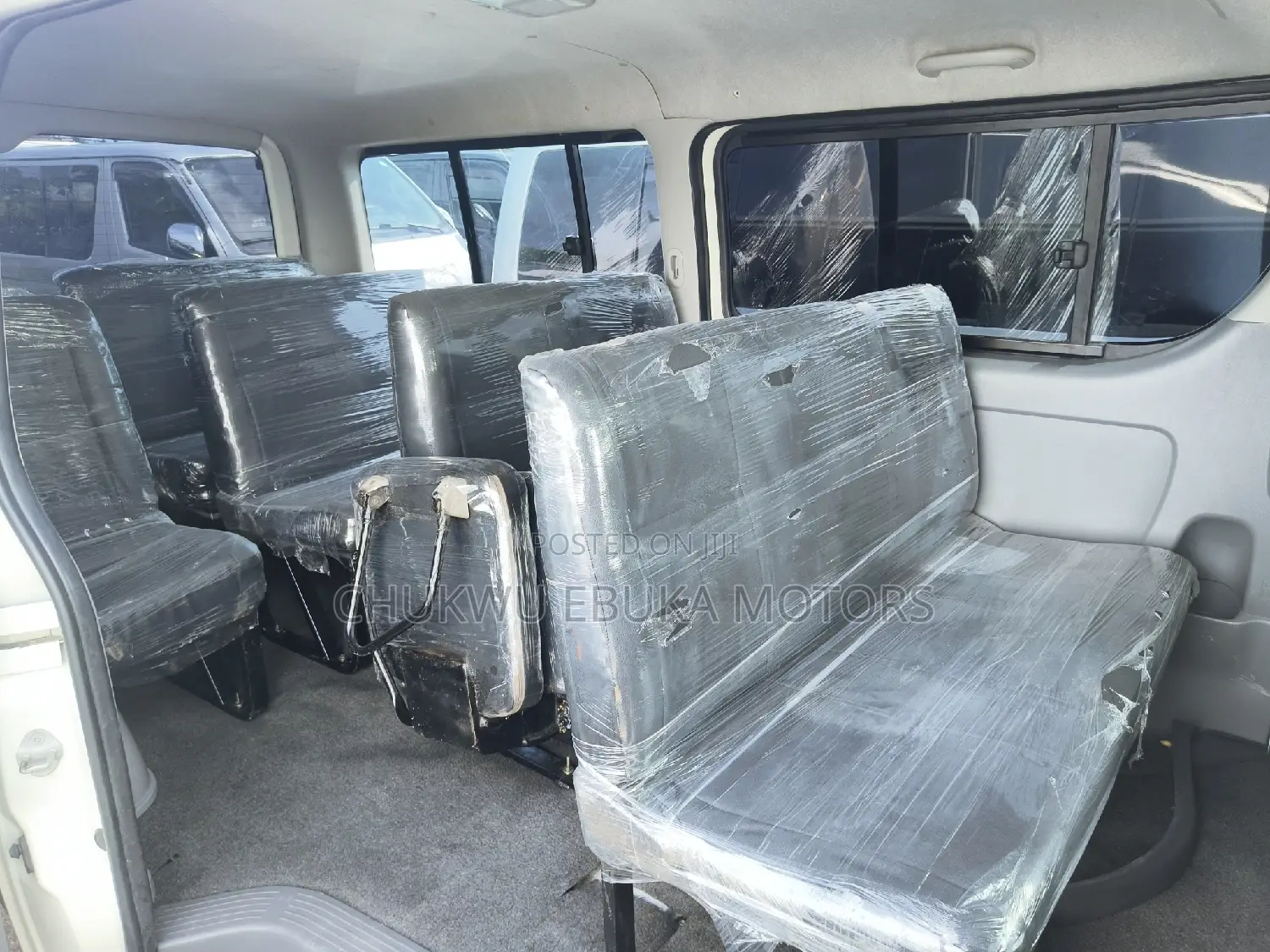 Toyota HiAce 2013 White