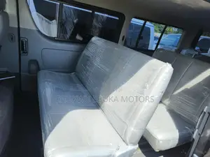 Toyota HiAce 2013 Black