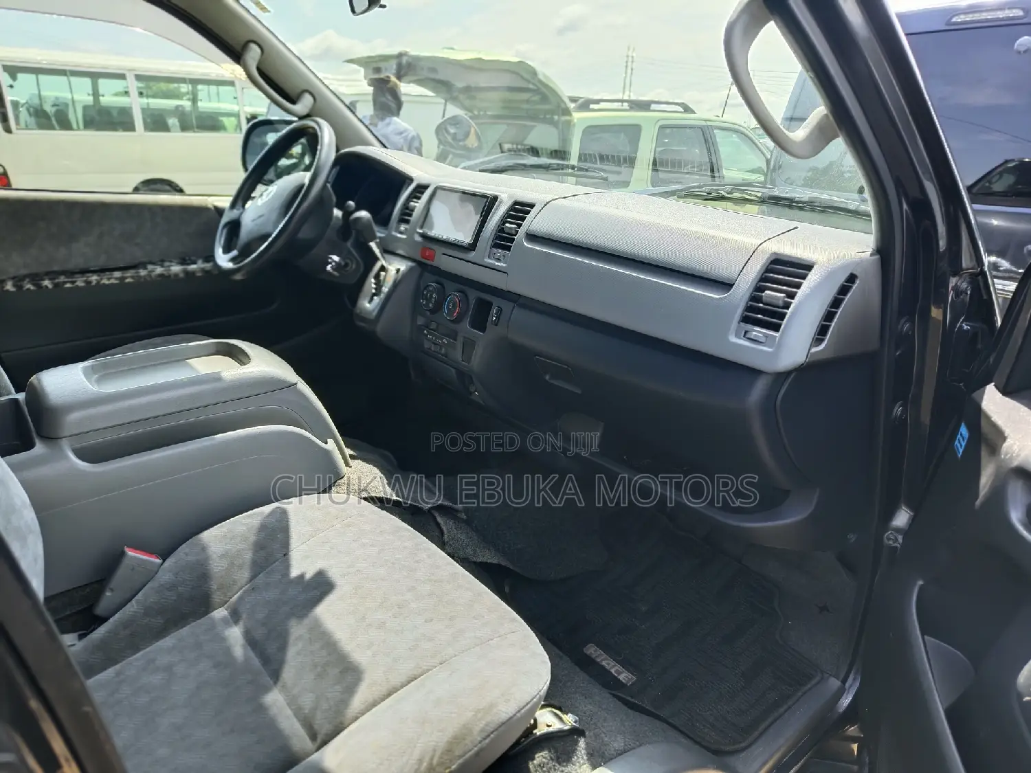 Toyota HiAce 2013 Grey