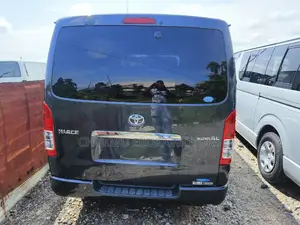 Toyota HiAce 2013 Grey