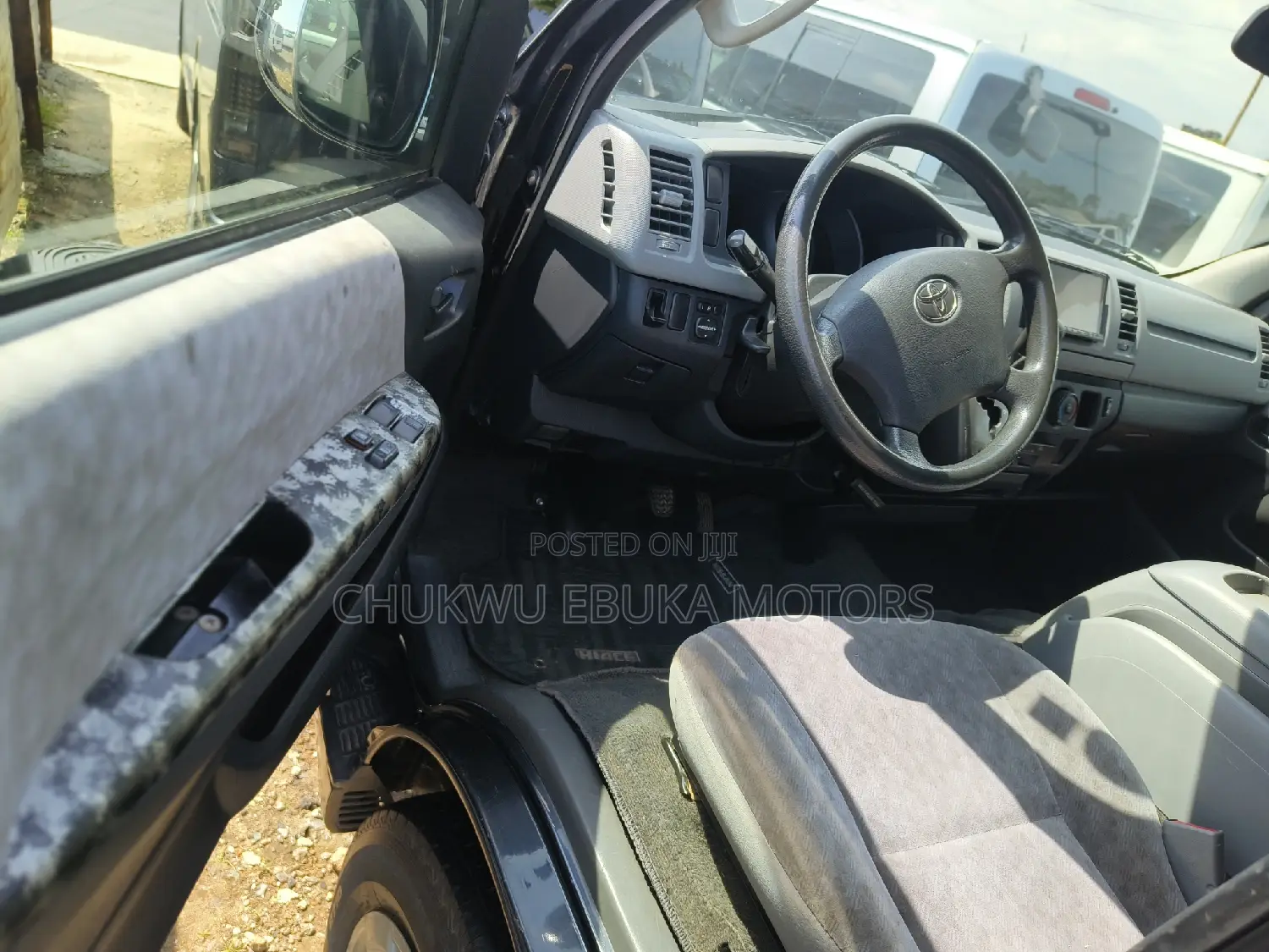 Toyota HiAce 2013 Grey