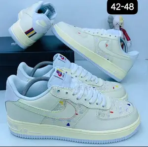 Photo - Nike Air Force 1 Low '07 LV8