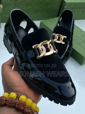 Gucci Leather Shoe