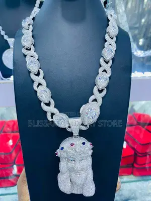 Luxury Cubic Zirconia Non Tarnish Neck Chain/Pendant