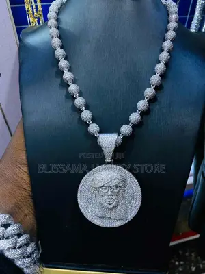 Luxury Cubic Zirconia Non Tarnish Neck Chain/Pendant Set