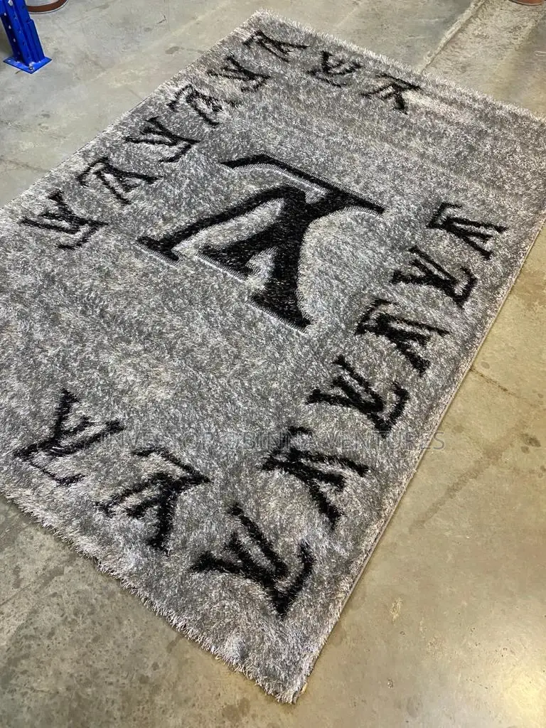 VIP Designers Turkey Center Rug- 4by6ft, 5by7ft, 7by10ft