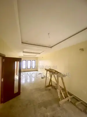 4bdrm Townhouse Terrace in Chase Ville, Life Camp for rent