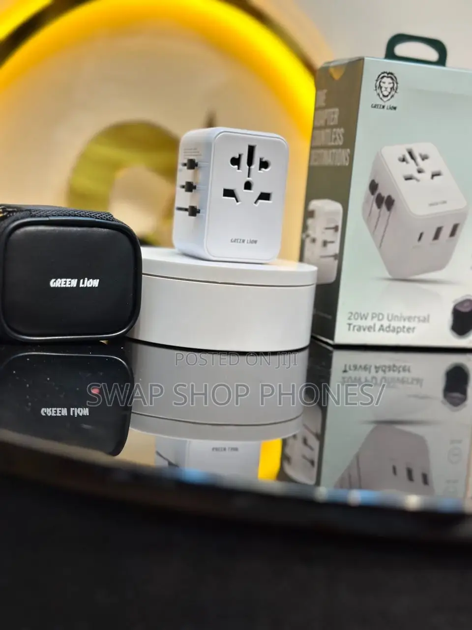 20PD Universal Travel Adapter