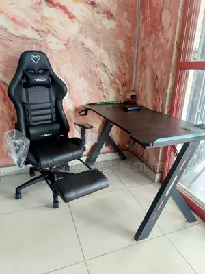 Game Chair and Table
