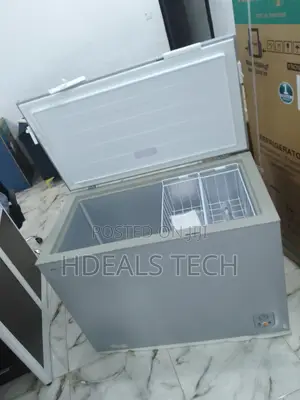 Fast Freezing and Cooling Chest Freezer - 300 Litres .