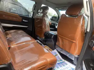 Toyota Tundra 2018 Orange