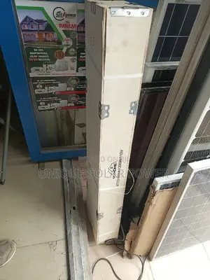 1.5hp Solar Pumping Machine (60m – 90m Depth)