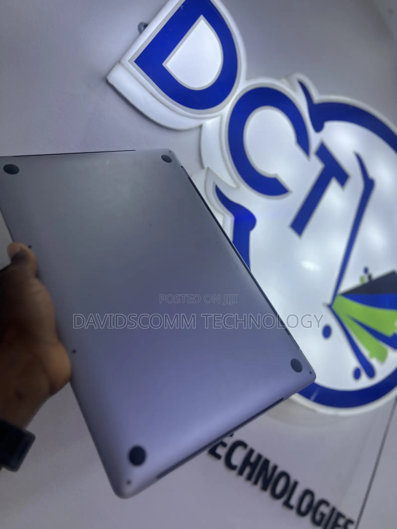 Laptop Apple MacBook Pro 2017 16GB Intel Core i7 SSD 512GB