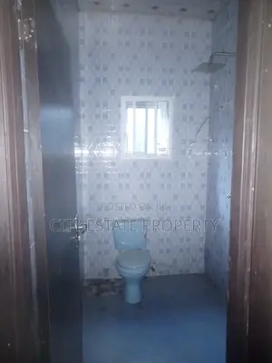 4bdrm Bungalow in Nddc Estate, Port-Harcourt for rent