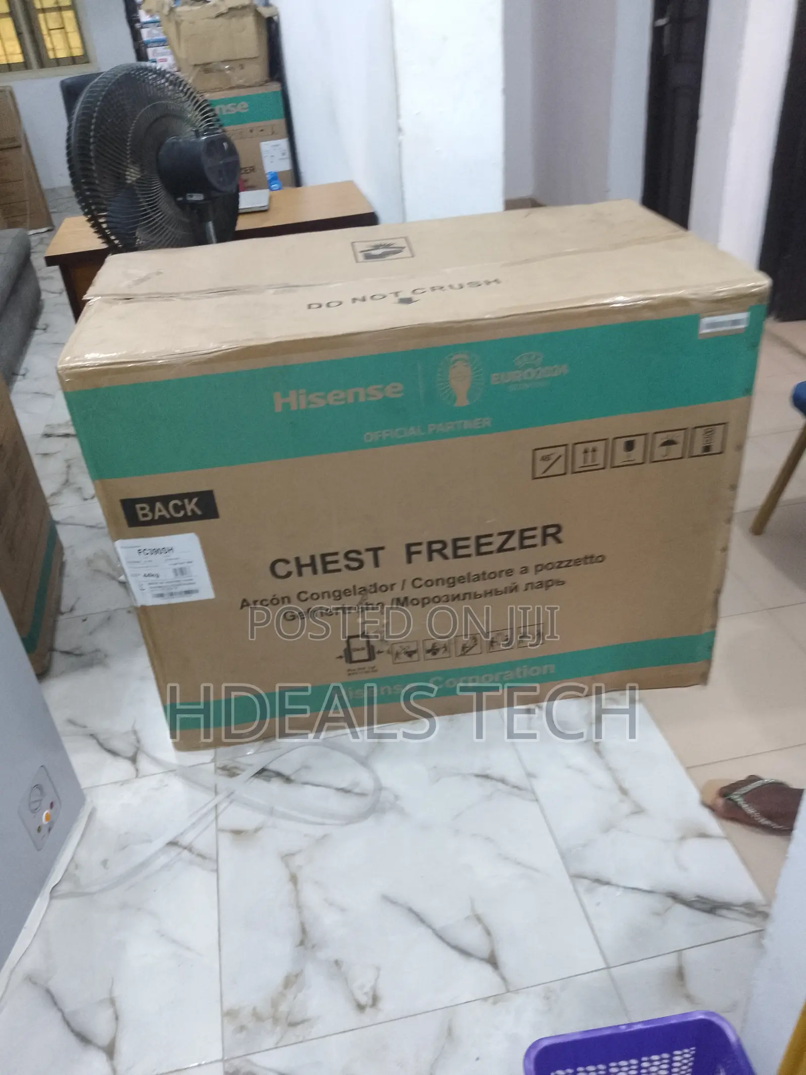 Energy - Efficient Deep Freezer > Hisense 300 Litres.