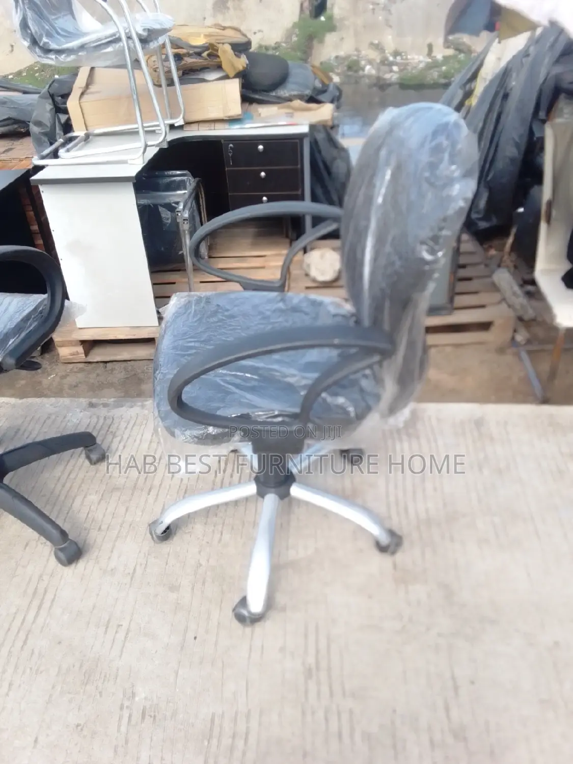 Standard Money Penny Chair