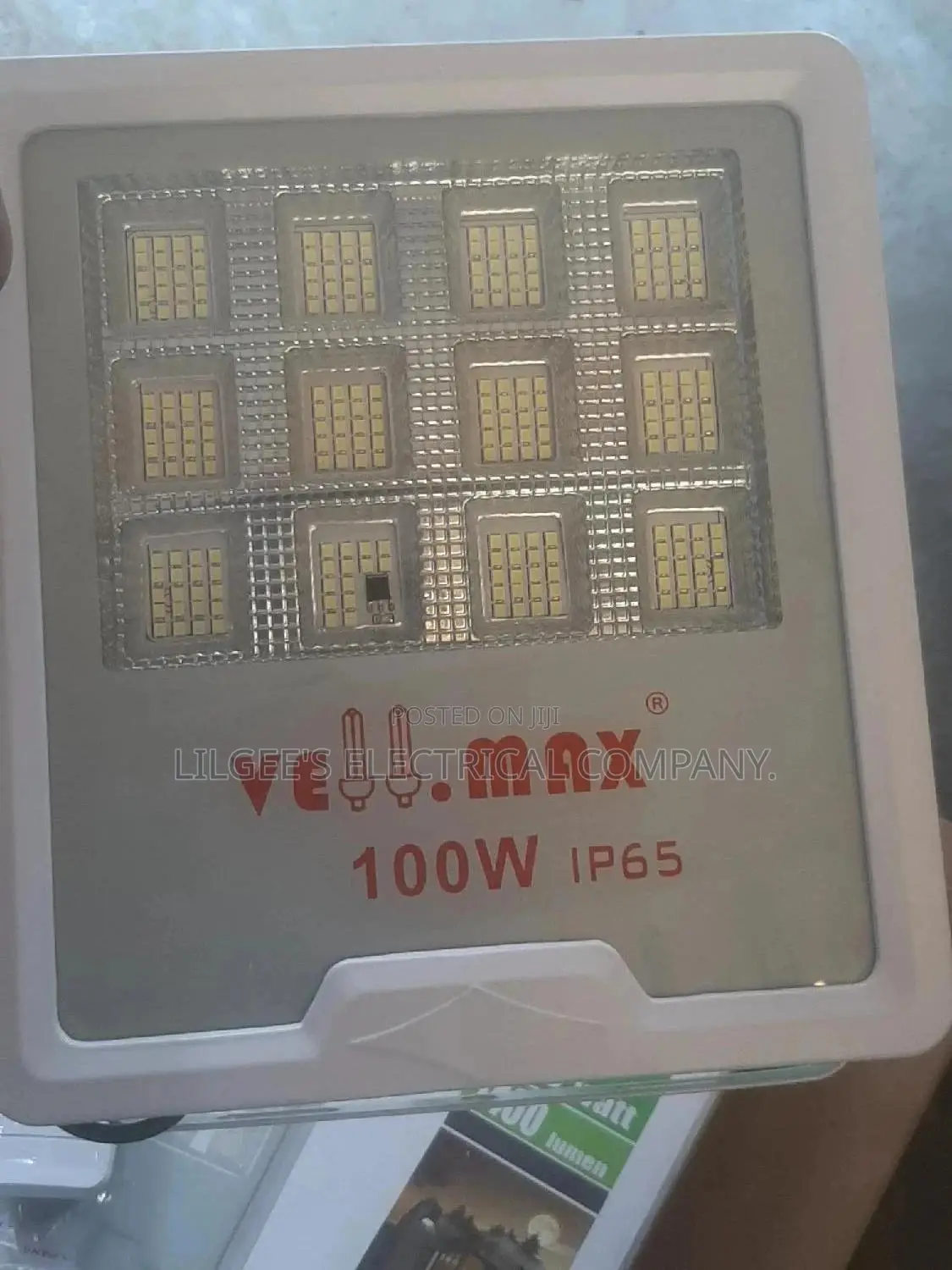 Original Vellmax Solar Flood Light With Remote Control