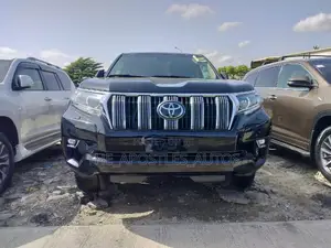 Toyota Land Cruiser Prado 2023 Black