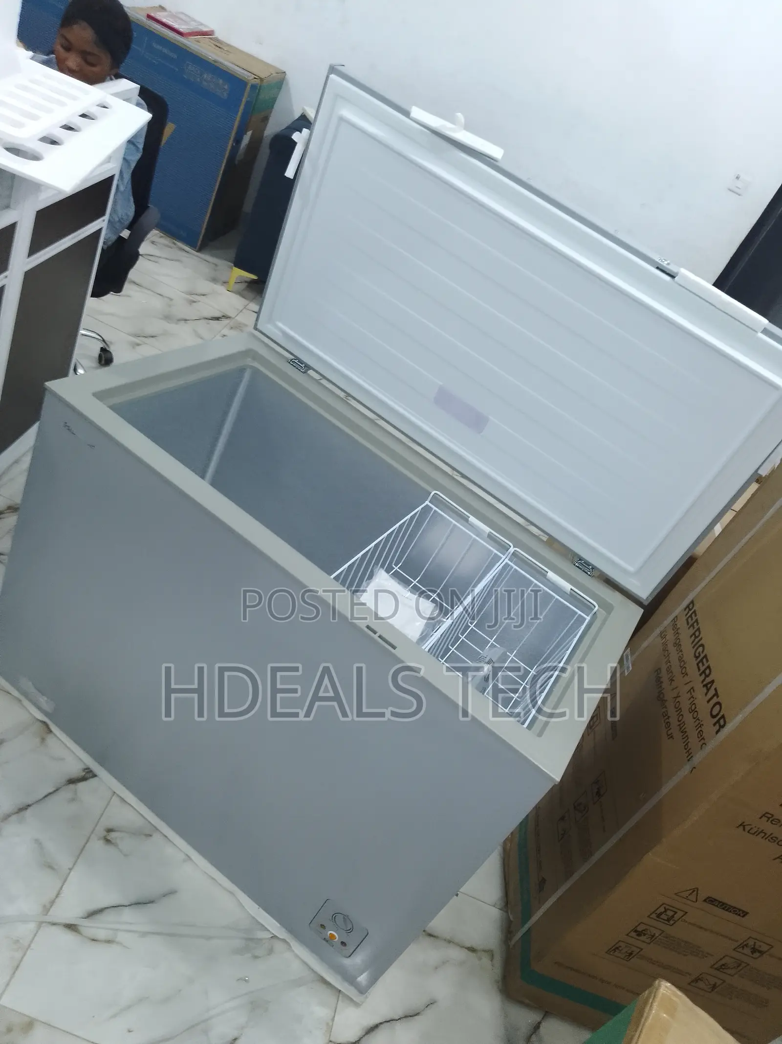 300L Deep Freezer > Hisense