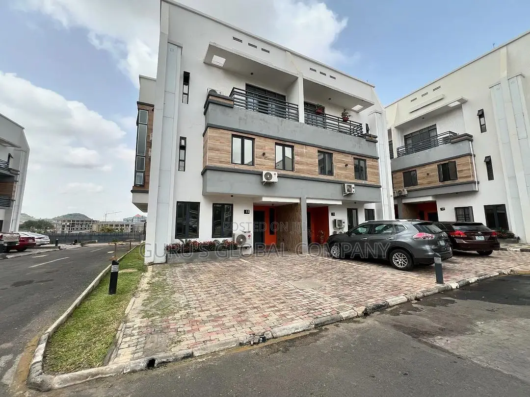 5bdrm Duplex in Jabi for sale