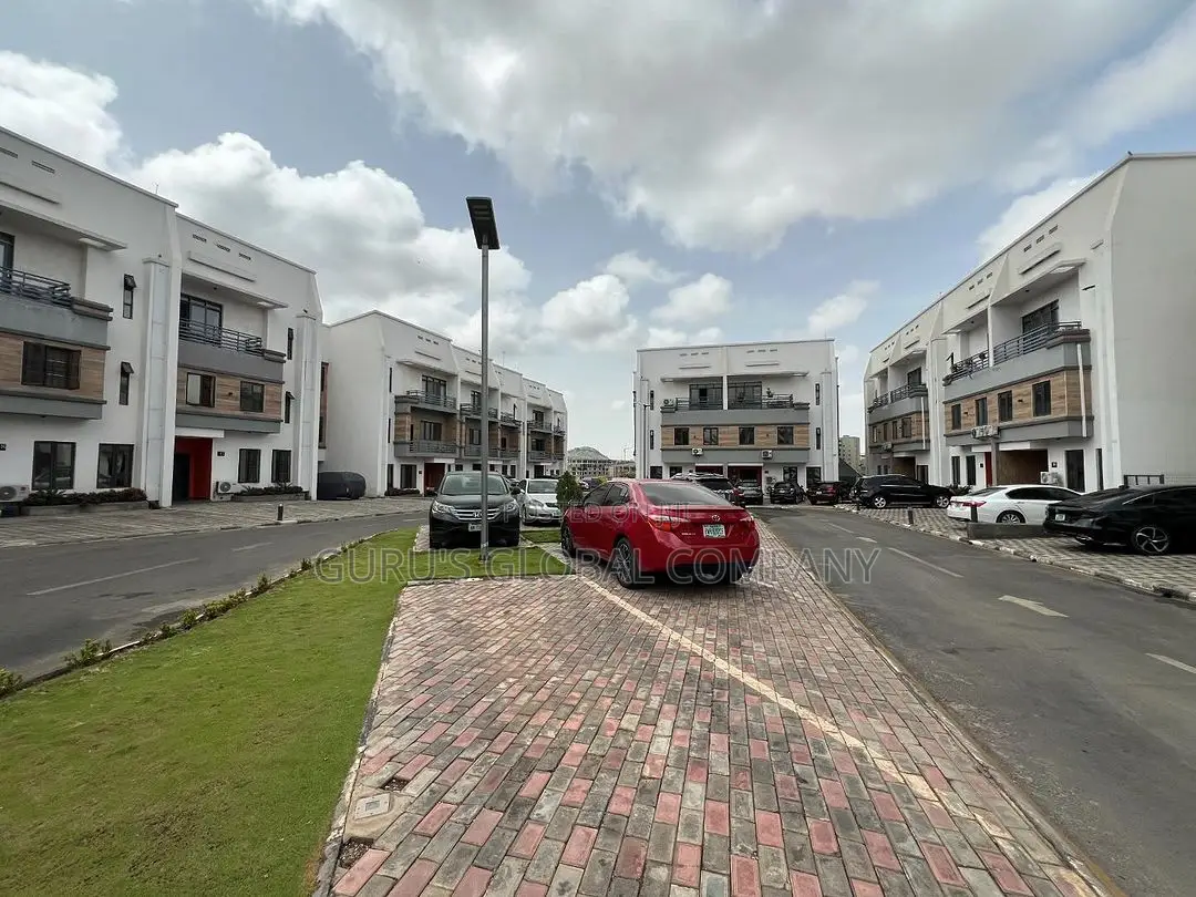 5bdrm Duplex in Jabi for sale