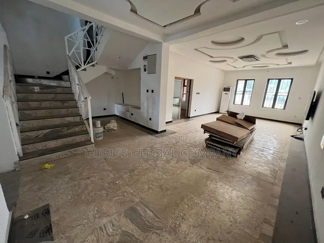 5bdrm Duplex in Jabi for sale