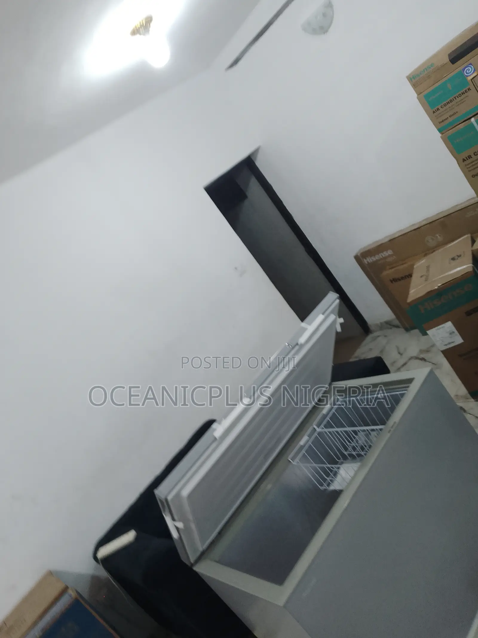 Top-Selling-Hisense-297litres-Chest Freezer!