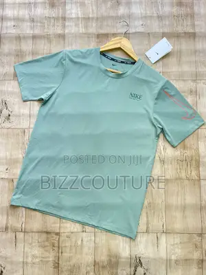 Original NIKE Top Sports Outfit Available in Store
