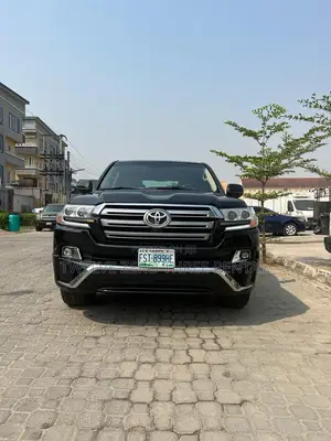 Toyota Landcruiser Available for Hire