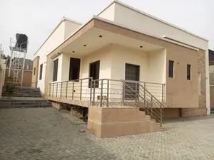 4bdrm Bungalow in Ushafa for rent