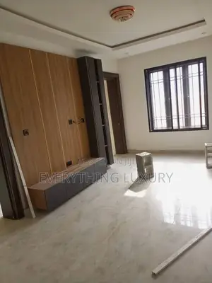 4bdrm Bungalow in Ushafa for rent
