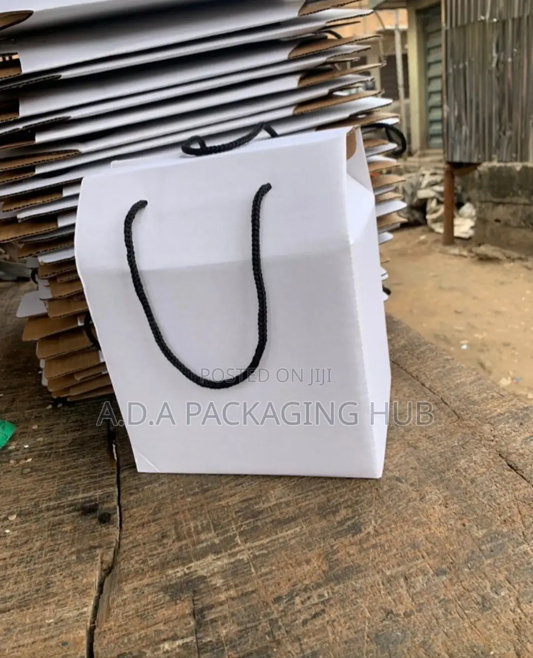 Souvenir Box With Handle