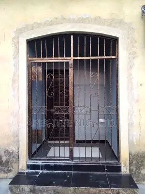 Entrance Balcony Gate/Protector