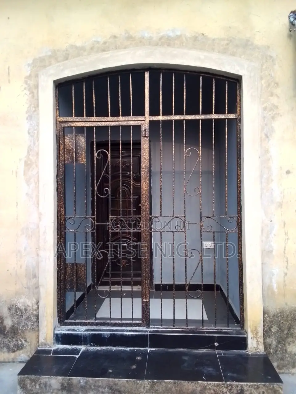 Entrance Balcony Gate/Protector