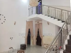 3bdrm Penthouse in Ushafa for rent
