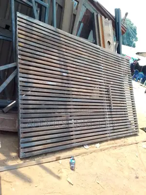 Metal Gate