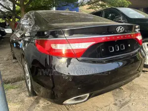 Hyundai Grandeur 2.2 CRDi 2012 Black
