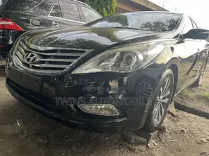 Photo - Hyundai Grandeur 2.2 CRDi 2012 Black