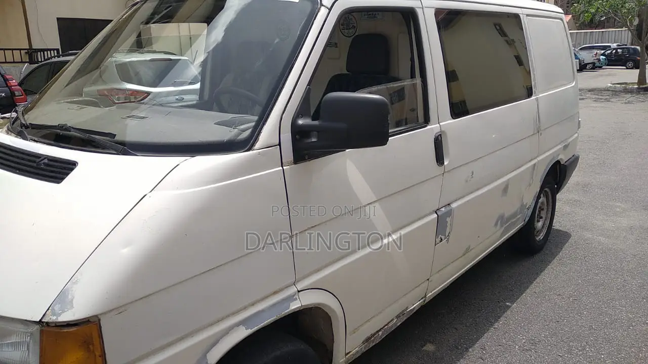 Volkswagen Transporter 1995 White
