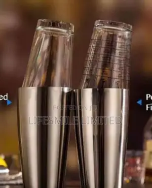 Quality Shaker, Stainless and Glass