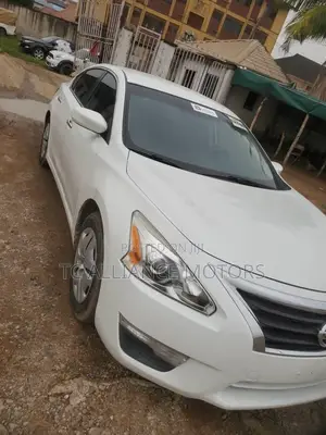 Nissan Altima 2.5 S 4dr Sedan (2.5L 4cyl CVT) 2015 White