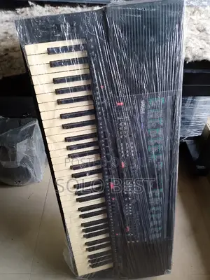PRS 400 Yamaha Keyboard