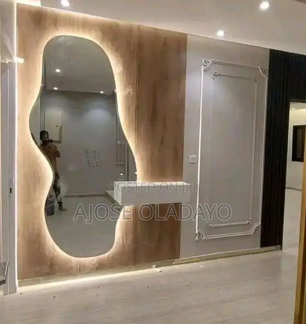 Irregular Mirror Design