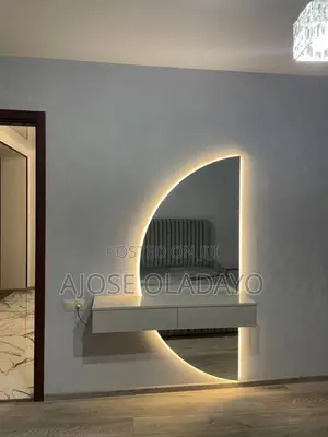 Irregular Mirror Design