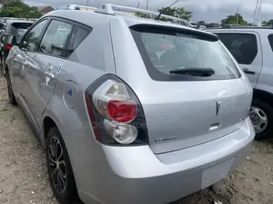 Pontiac Vibe 2010 Silver