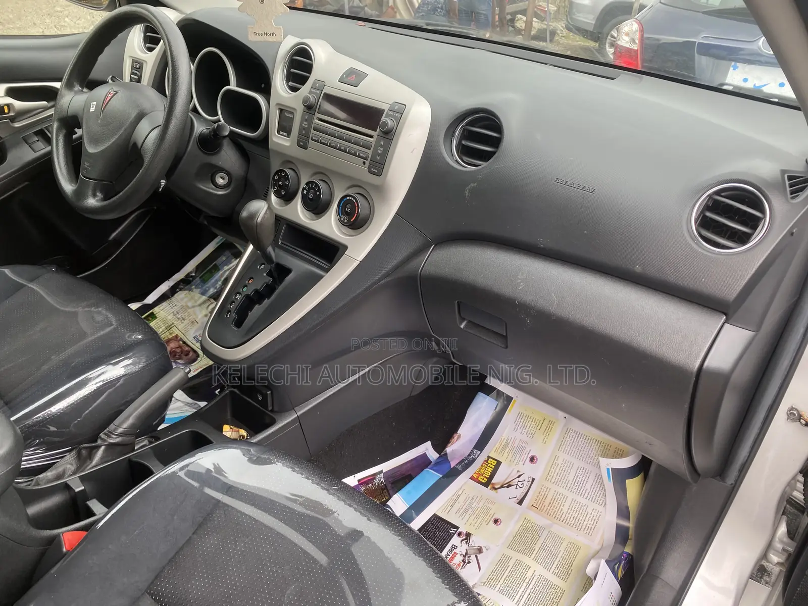 Pontiac Vibe 2010 Silver