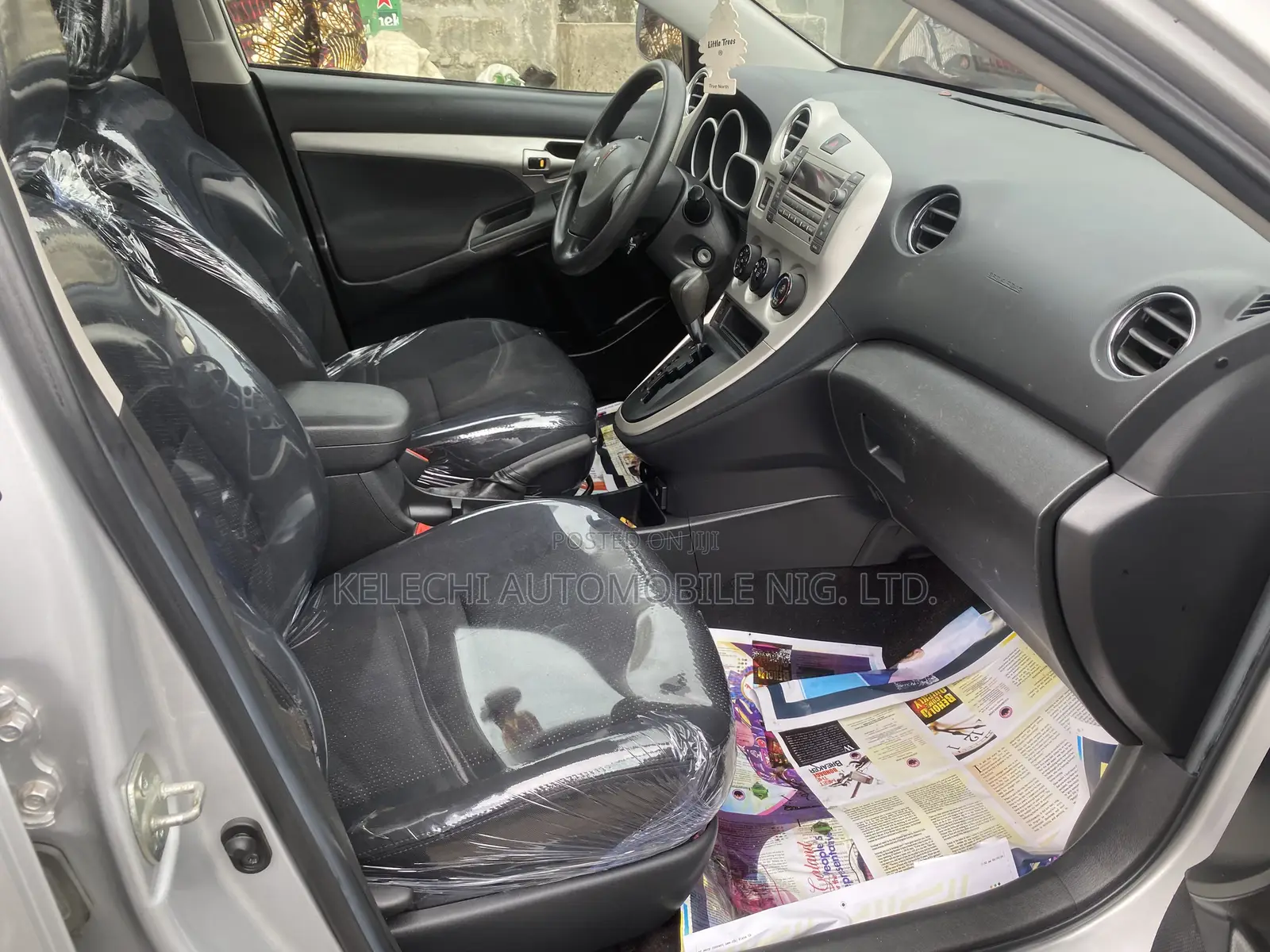Pontiac Vibe 2010 Silver
