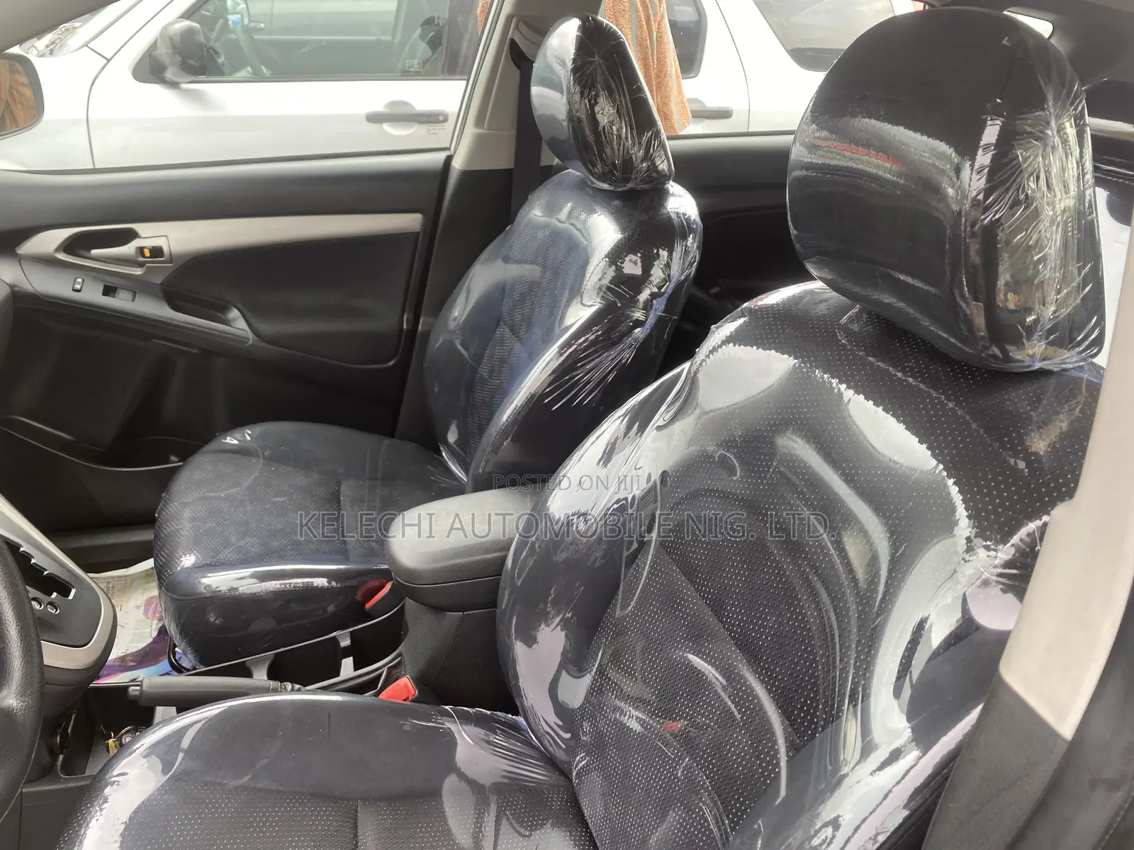 Pontiac Vibe 2010 Silver