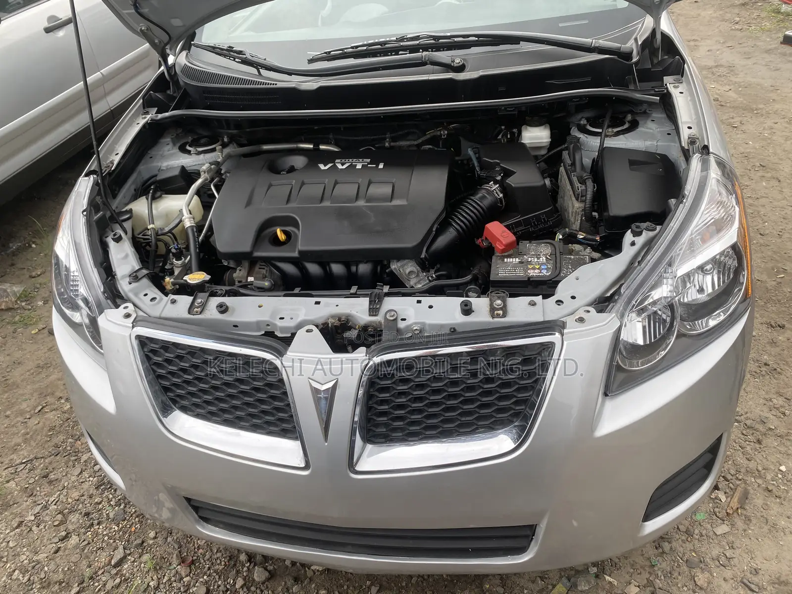 Pontiac Vibe 2010 Silver